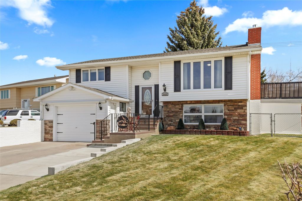 Photo of 3425 9th Street NE, Great Falls, MT 59404 (MLS # 30068659)