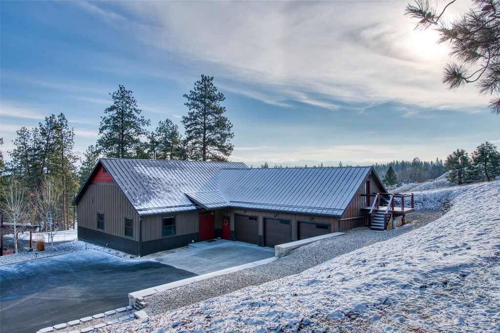 Photo of 217 Peekaboo Trail, Hamilton, MT 59840 (MLS # 30061680)
