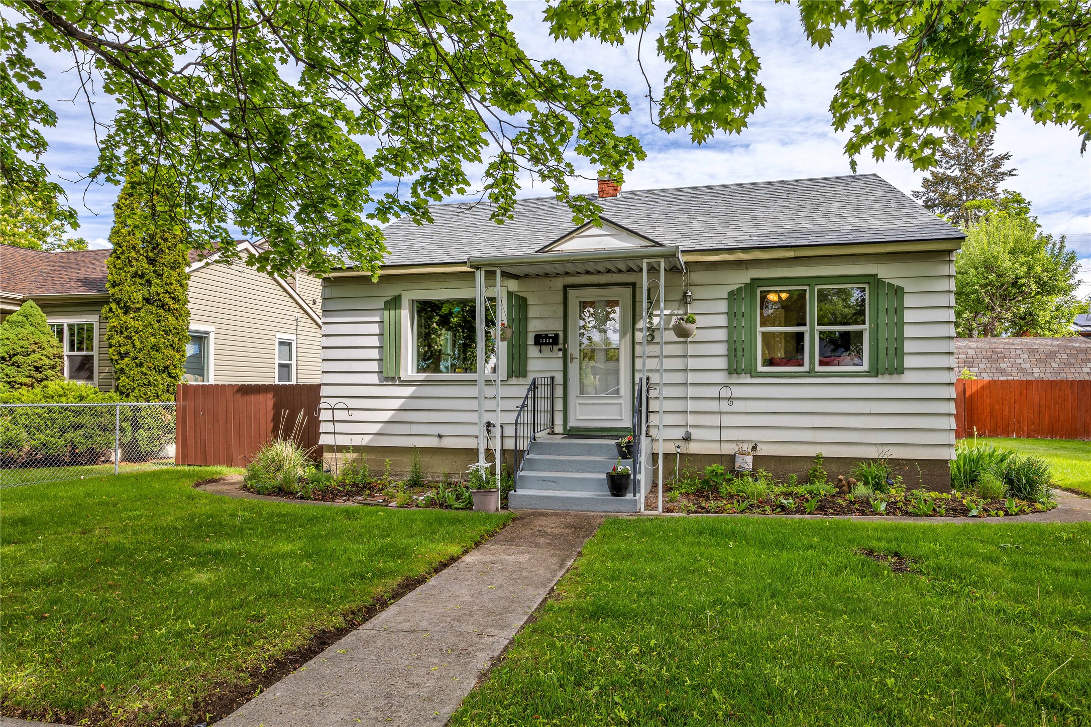 1236 S 4th Street W