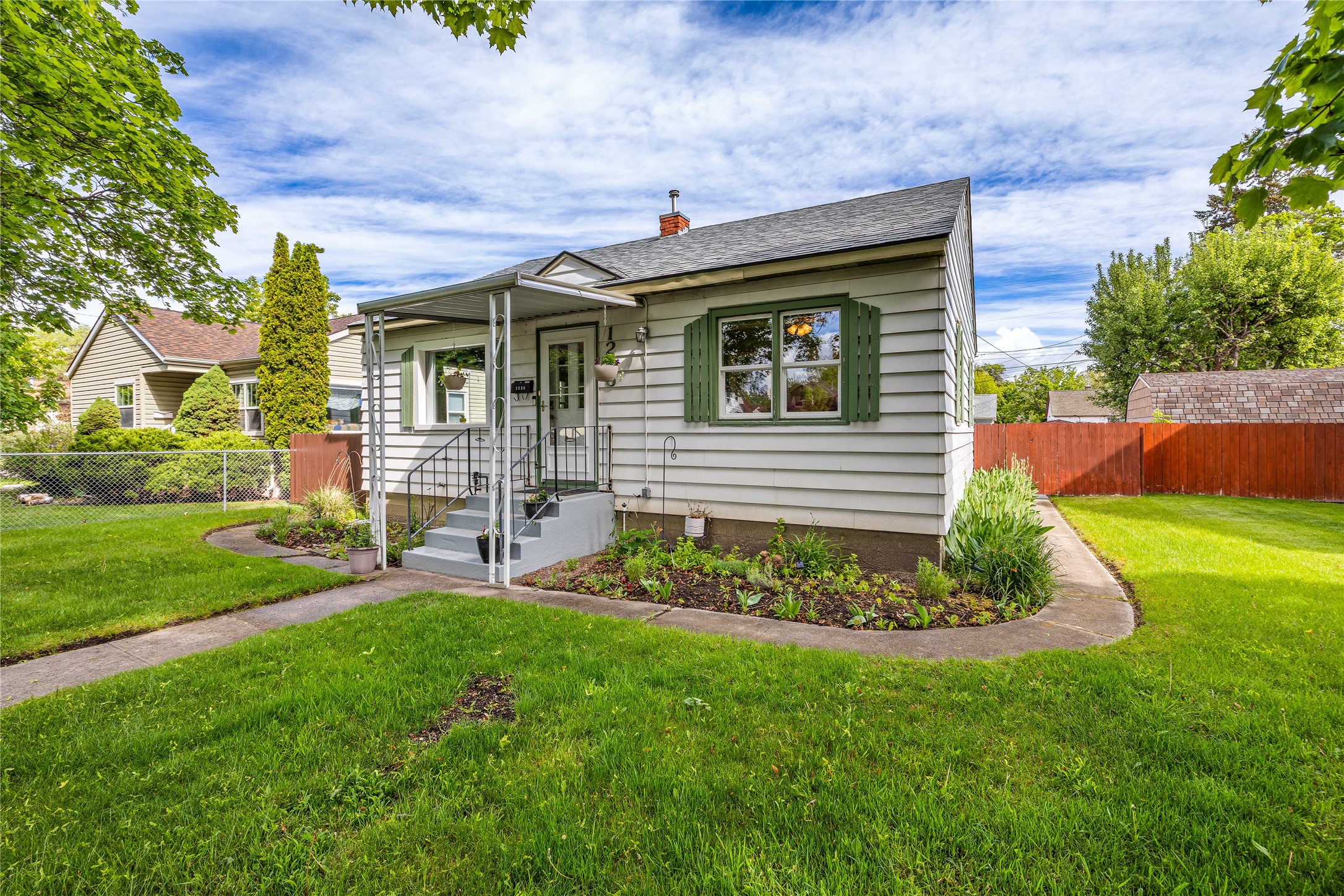 1236 S 4th Street W