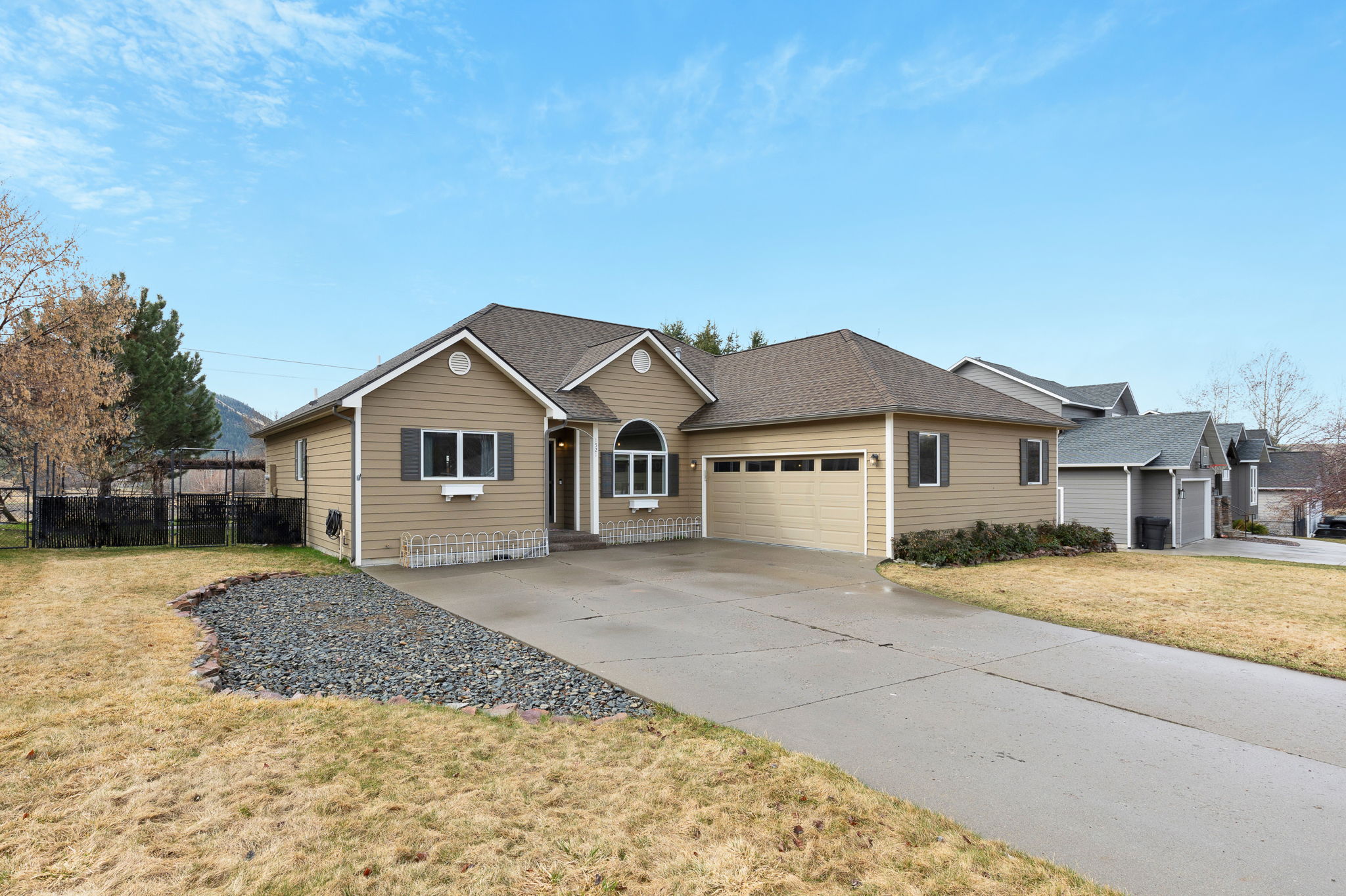1521 Rattlesnake Court