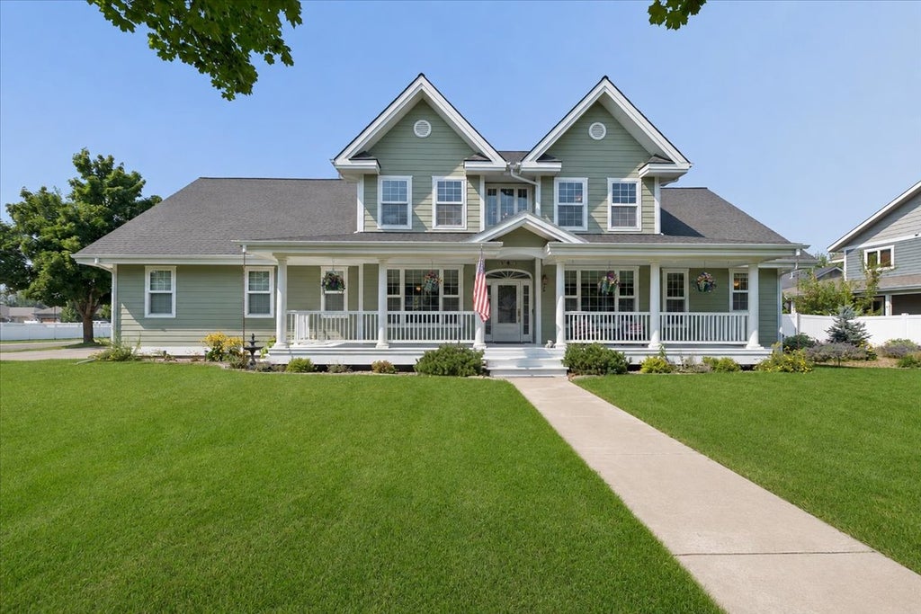 Photo of 6 Glacier Circle, Kalispell, MT 59901 (MLS # 30077416)