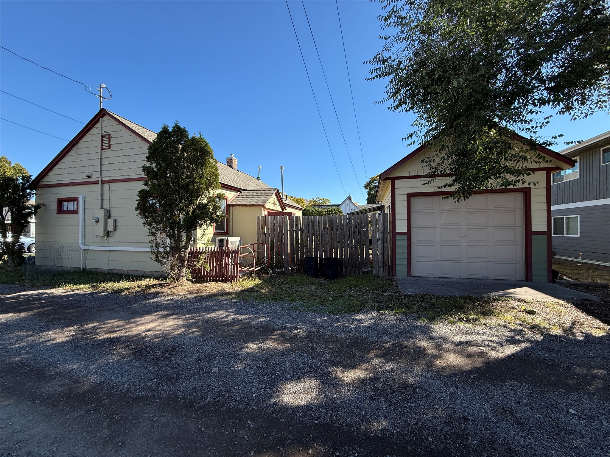 115 W Addison Street