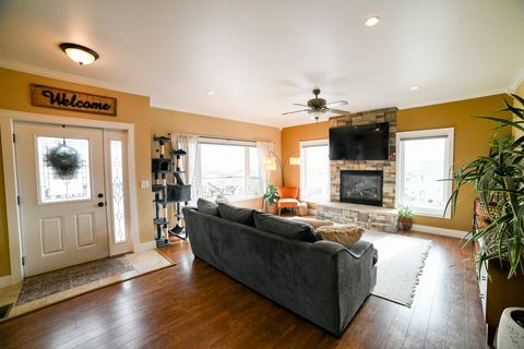 Tiny photo for 2108 Poplar Drive, Great Falls, MT 59404 (MLS # 30068899)