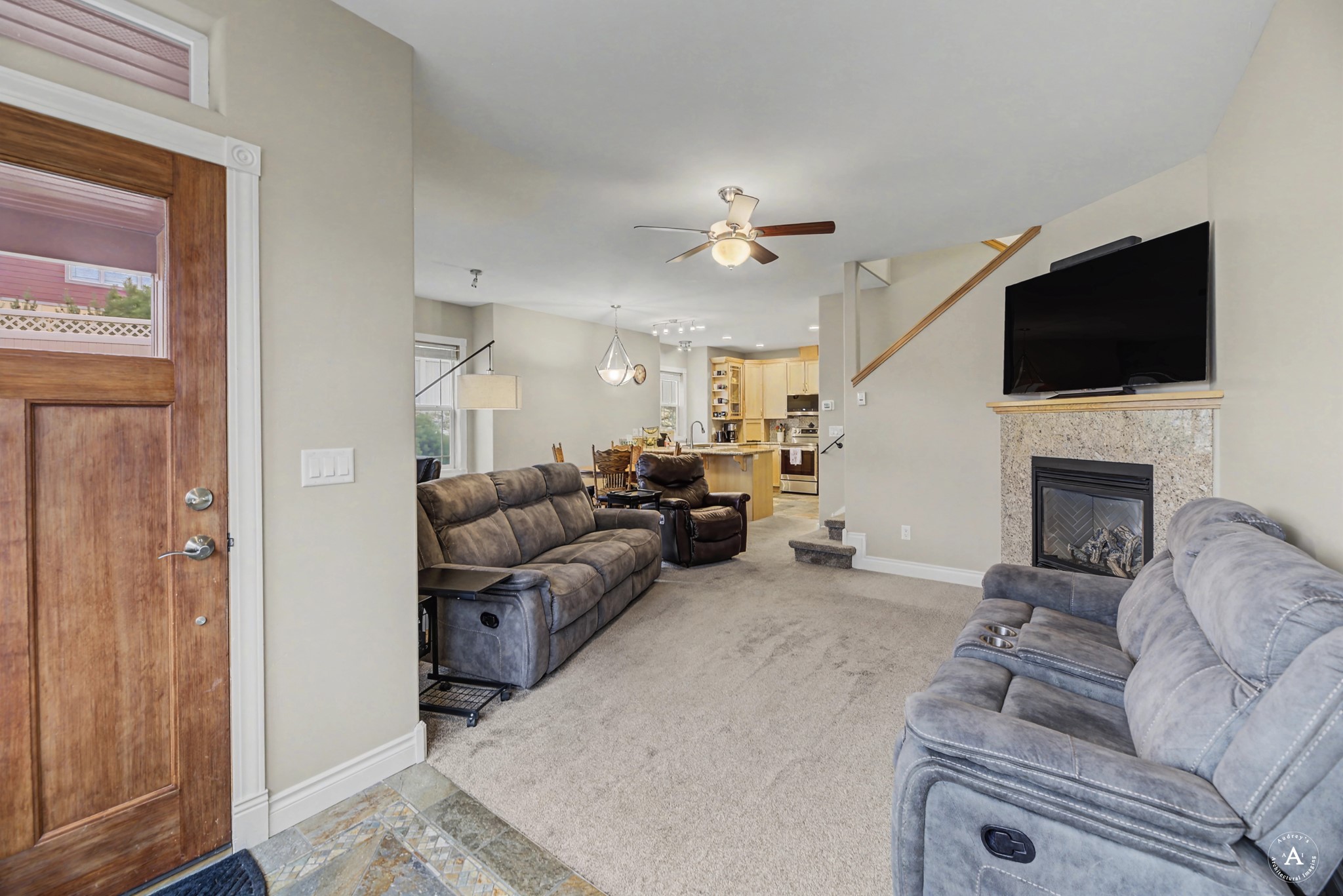 2517 Overlook Boulevard