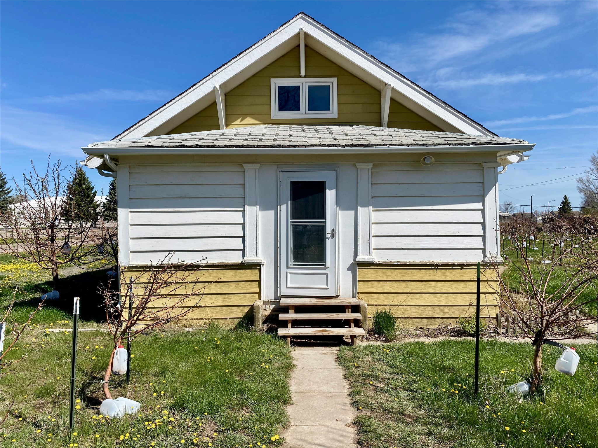 105 2nd Avenue NE