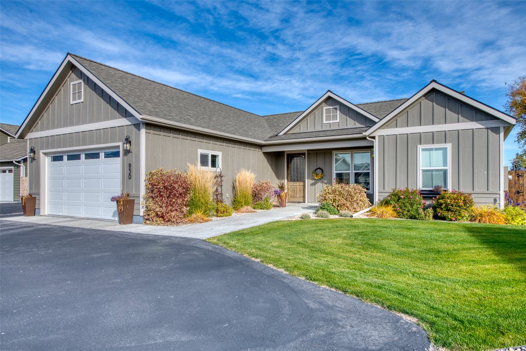 Photo of 930 Doty Lane, Corvallis, MT 59828 (MLS # 30079776)
