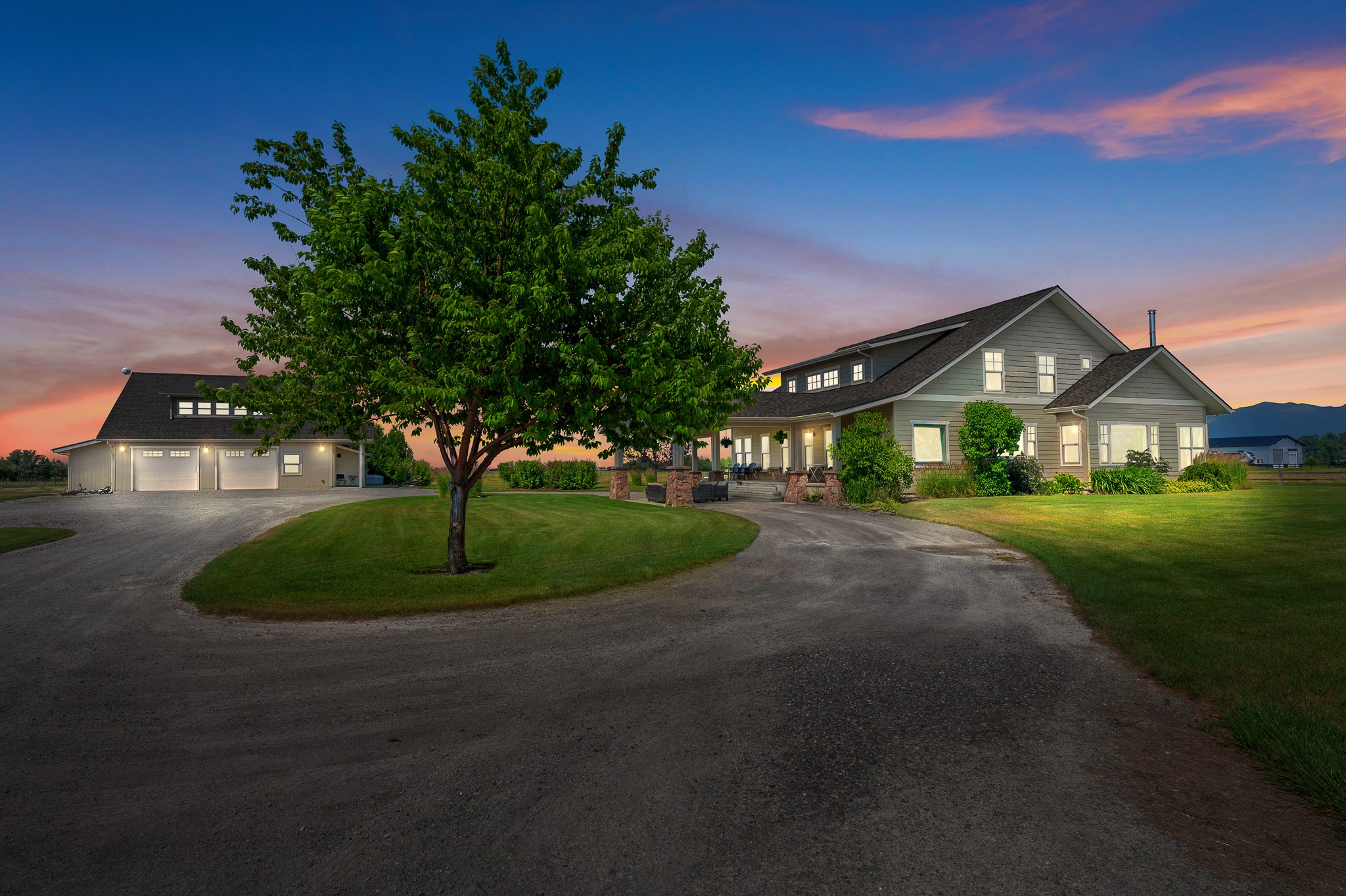 1221 Majestic View Lane