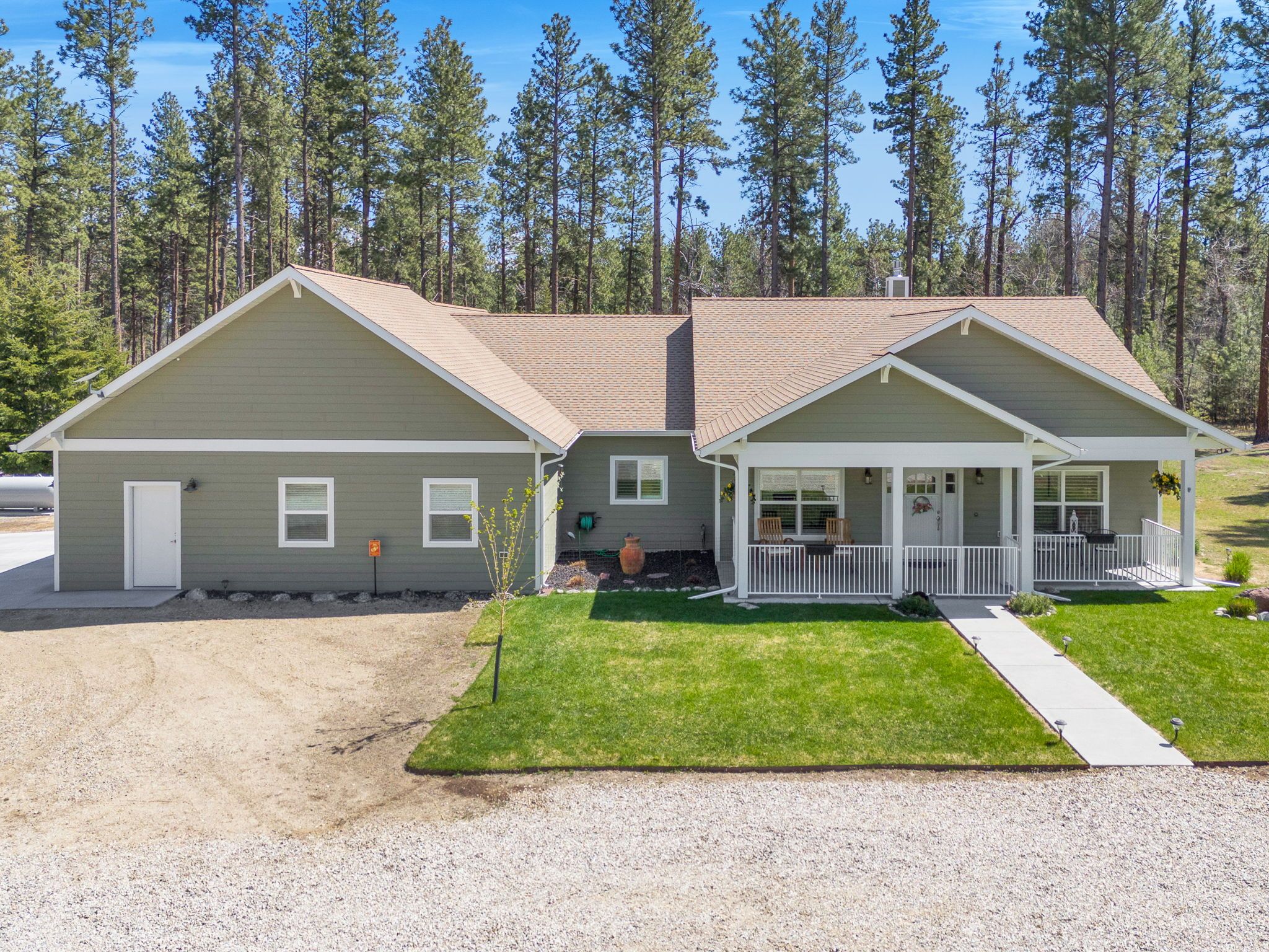 887 Bear Creek Trail