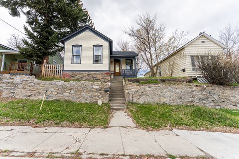 Photo of 6 Chaucer Street, Helena, MT 59601 (MLS # 30068906)