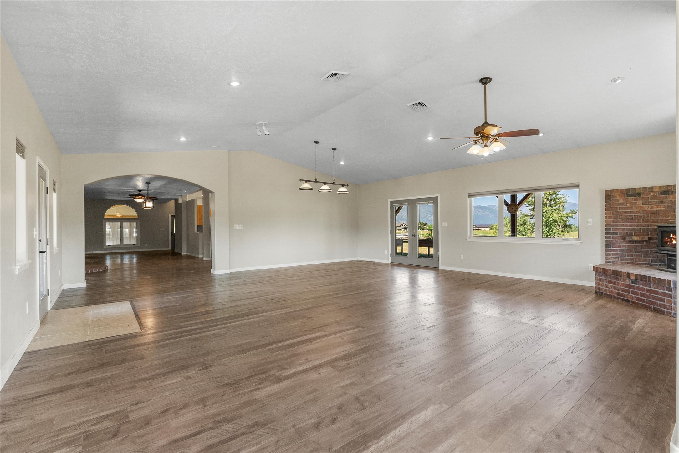 970 Shoshone Loop
