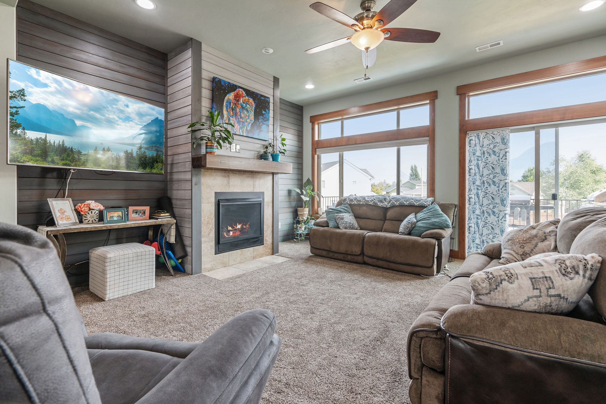 1615 Riparian Drive & 2050 Rapids Ave