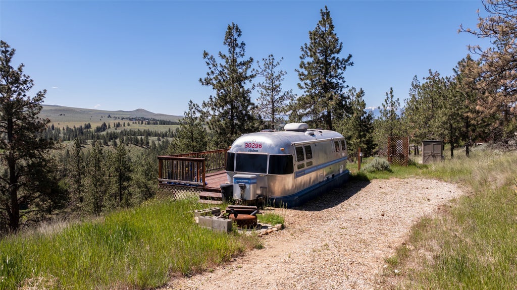 Photo of 2019 S Sunset Bench Road, Stevensville, MT 59870 (MLS # 30064660)
