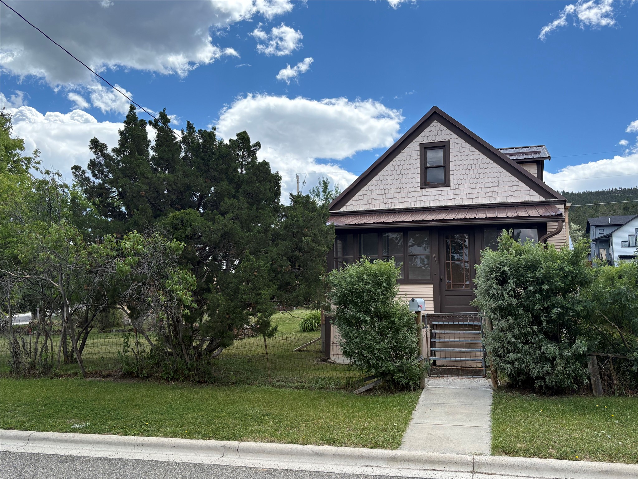 Photo 1 of 15 — 631 Rhode Island Street, Helena, MT 59601