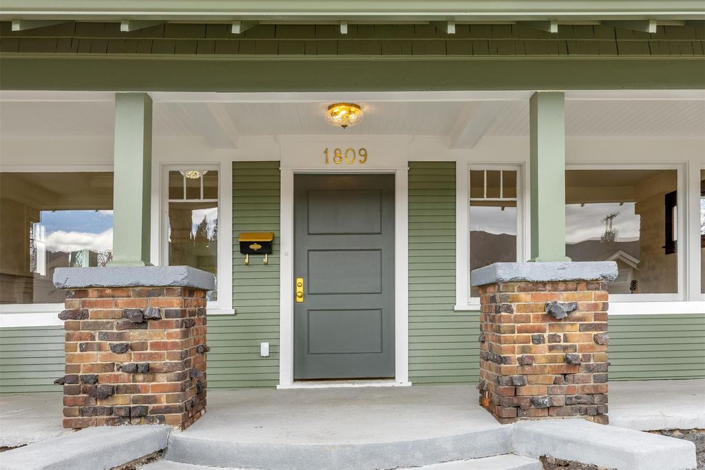 Photo of 1809 Phillips Avenue, Butte, MT 59701 (MLS # 30068800)
