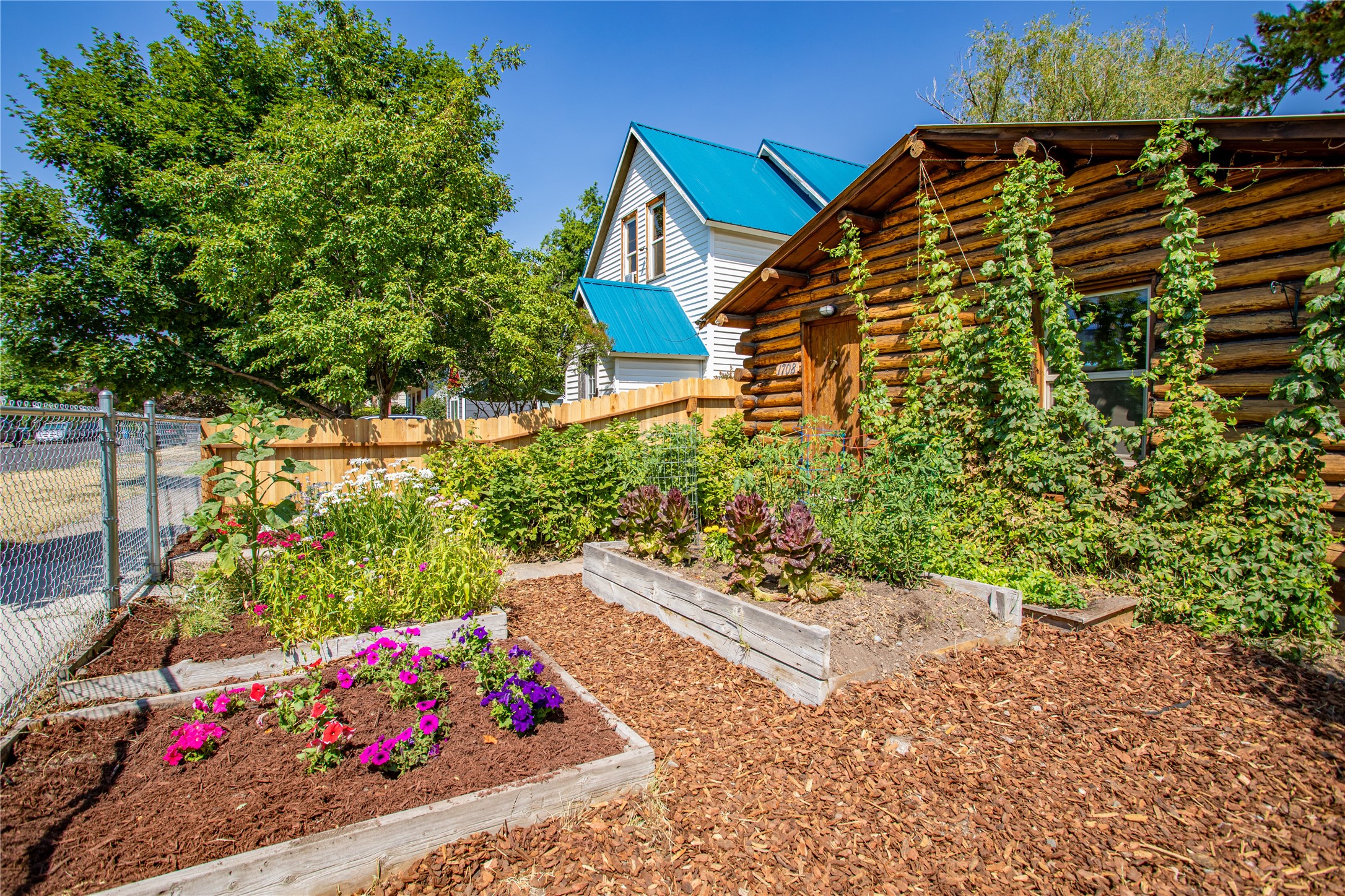 Missoula, Montana 59801, United States, 1 Bedroom Bedrooms, ,1 BathroomBathrooms,Residential,Pending,50941