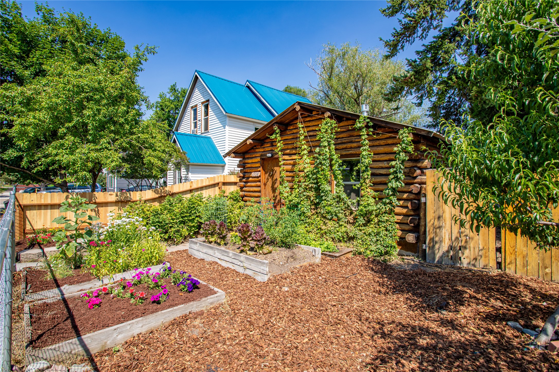 Missoula, Montana 59801, United States, 1 Bedroom Bedrooms, ,1 BathroomBathrooms,Residential,Pending,50941