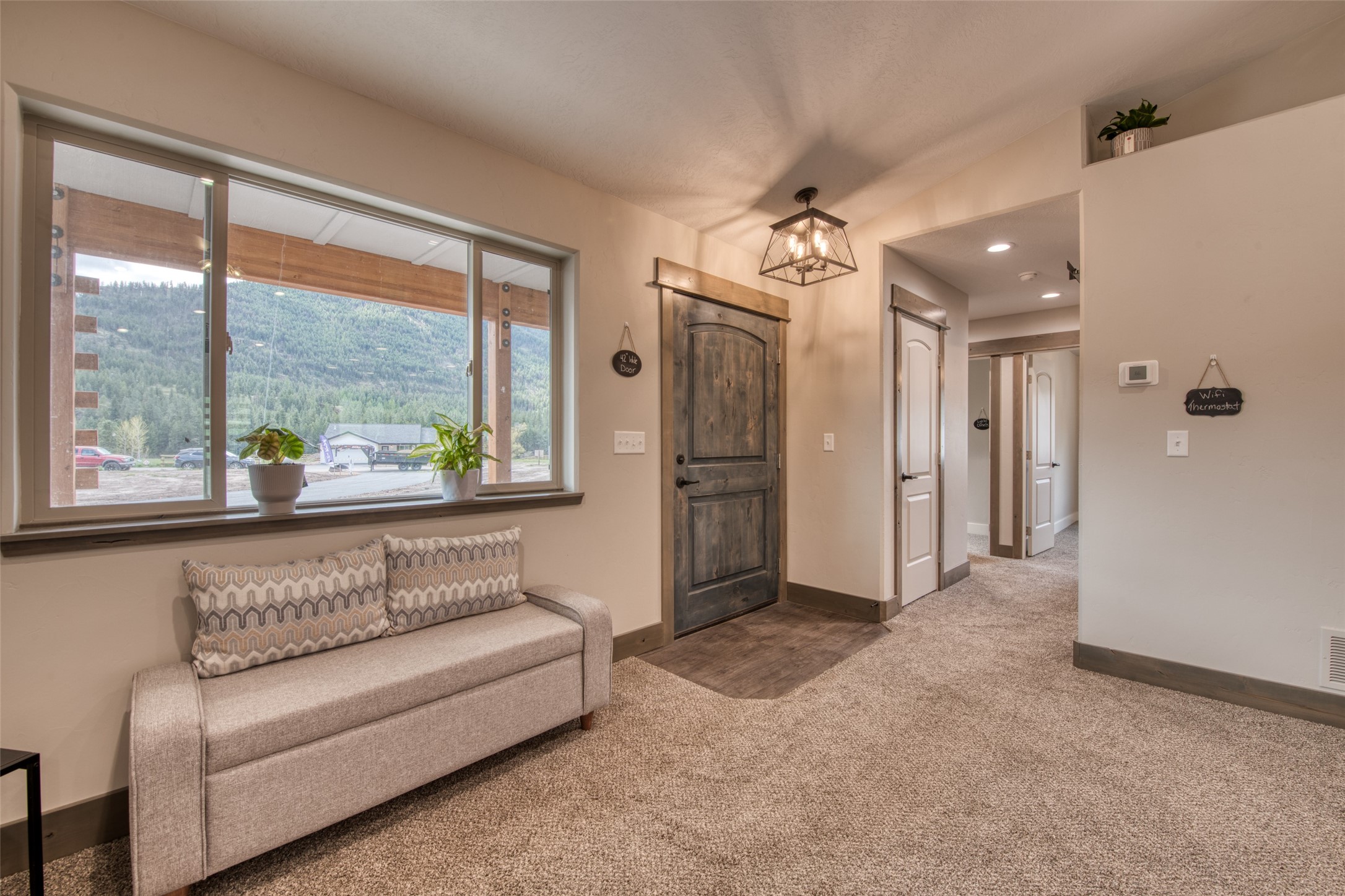 Alberton, Montana 59820, United States, 3 Bedrooms Bedrooms, ,2 BathroomsBathrooms,Residential,Active,65360