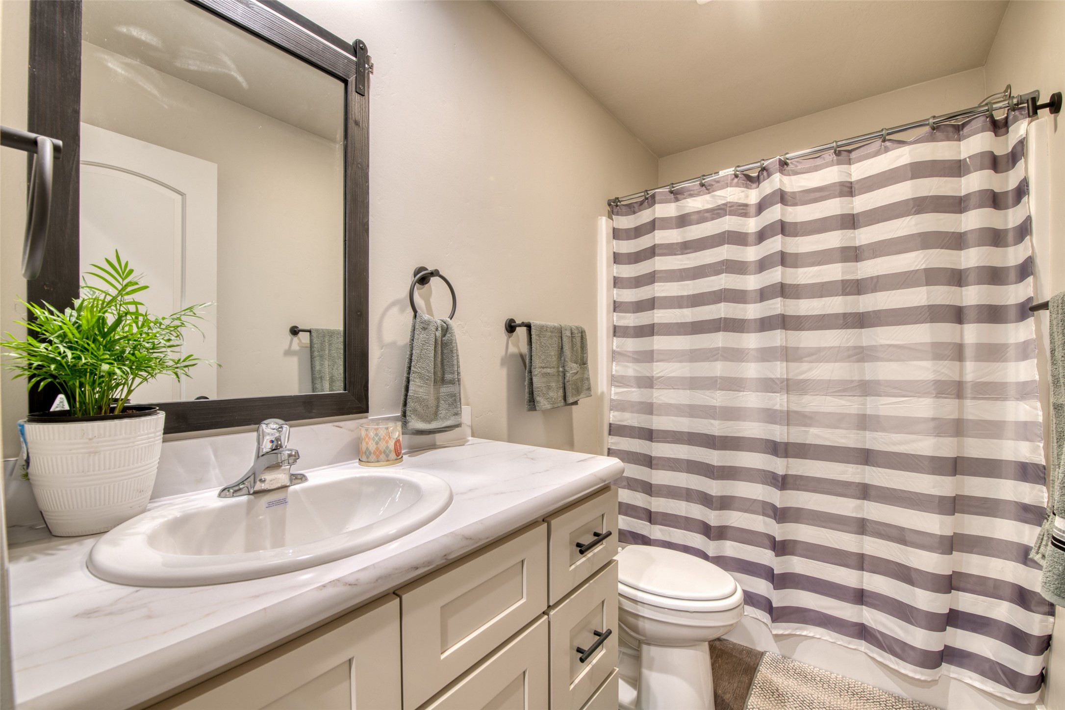 Alberton, Montana 59820, United States, 3 Bedrooms Bedrooms, ,2 BathroomsBathrooms,Residential,Active,65360