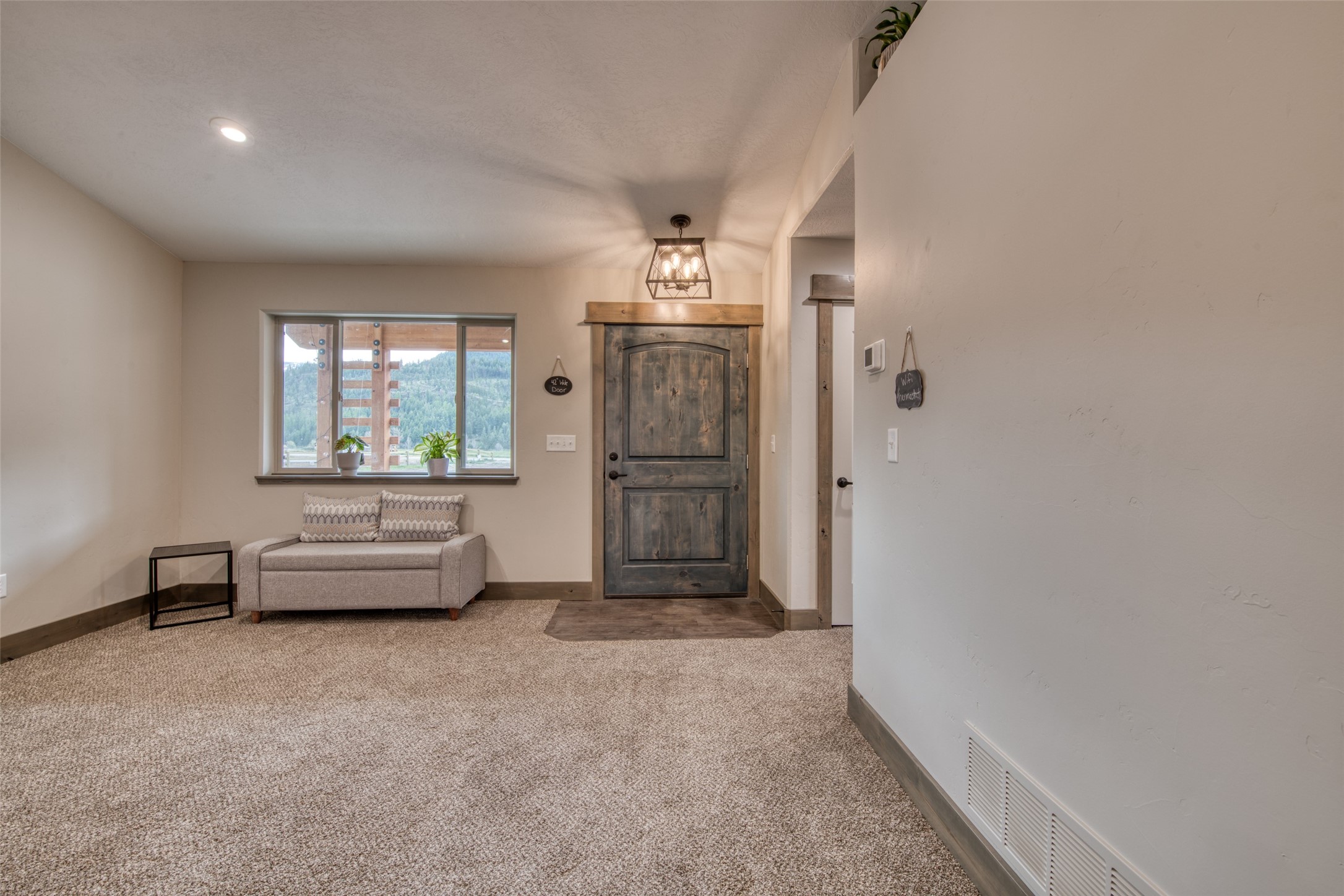 Alberton, Montana 59820, United States, 3 Bedrooms Bedrooms, ,2 BathroomsBathrooms,Residential,Active,65360