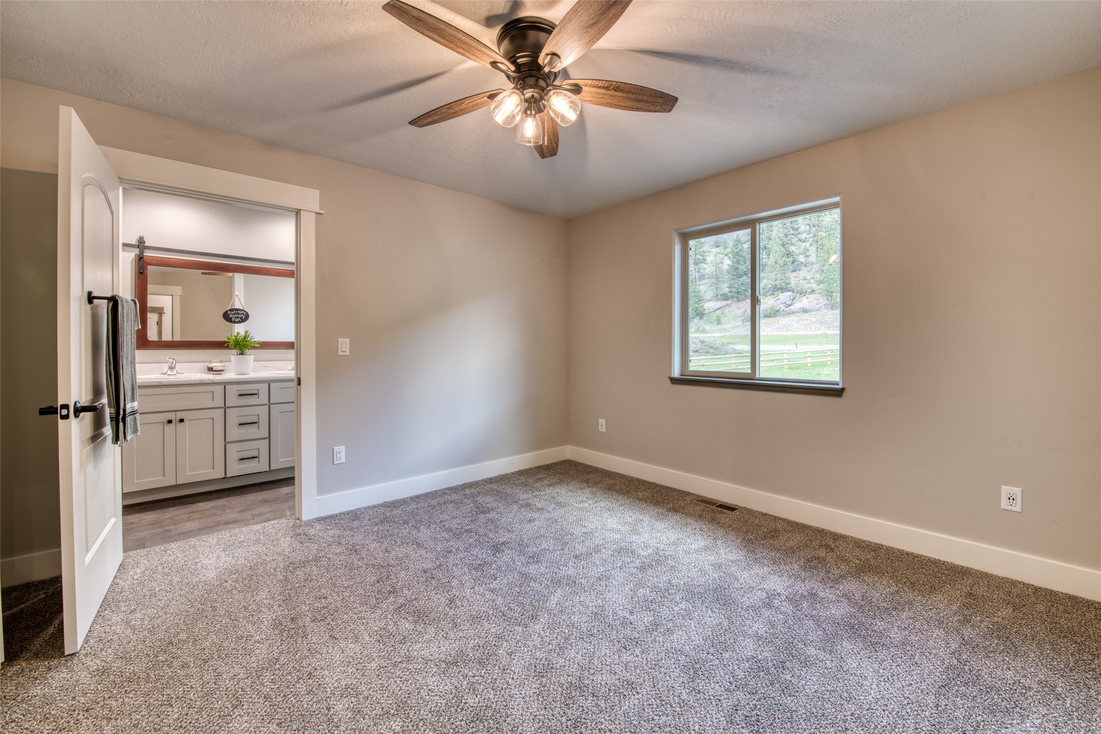 Alberton, Montana 59820, United States, 3 Bedrooms Bedrooms, ,2 BathroomsBathrooms,Residential,Active,65360