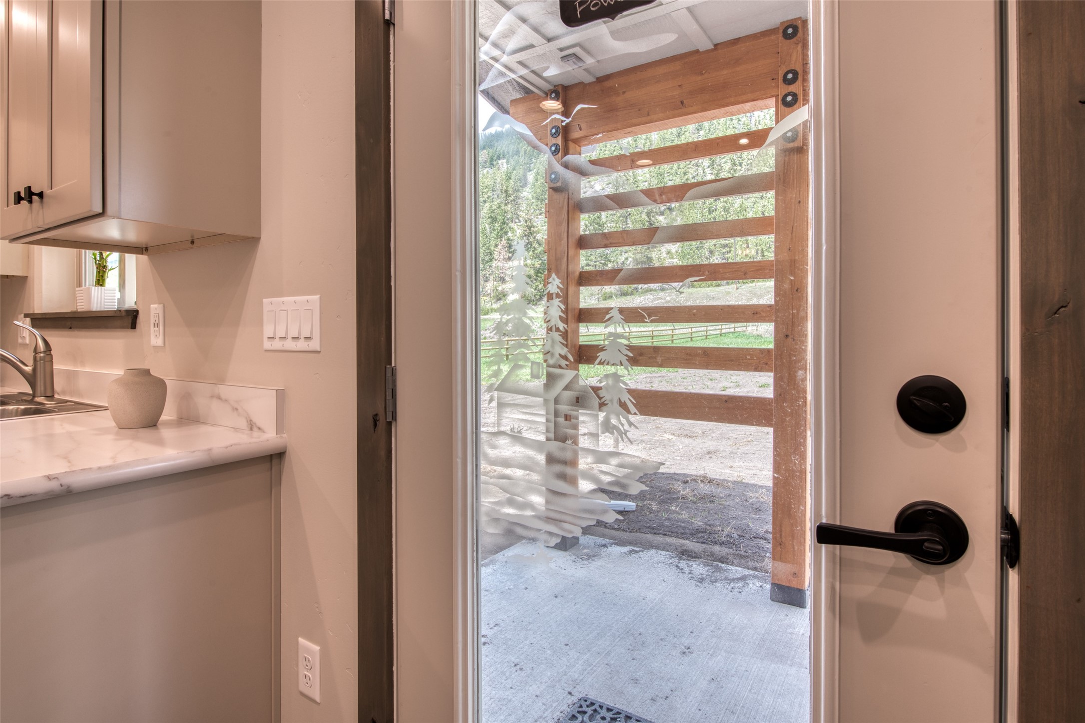 Alberton, Montana 59820, United States, 3 Bedrooms Bedrooms, ,2 BathroomsBathrooms,Residential,Active,65360