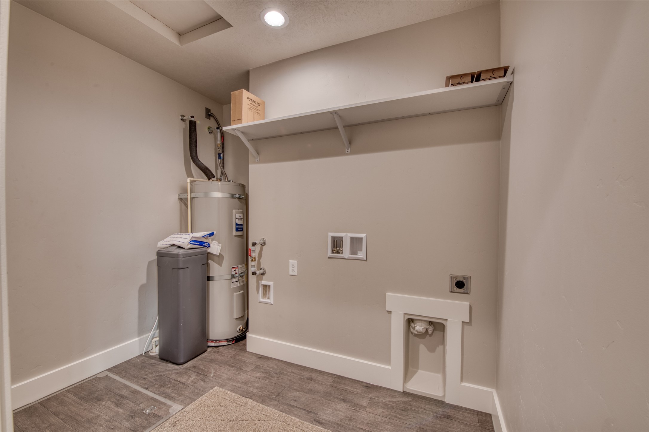 Alberton, Montana 59820, United States, 3 Bedrooms Bedrooms, ,2 BathroomsBathrooms,Residential,Active,65360