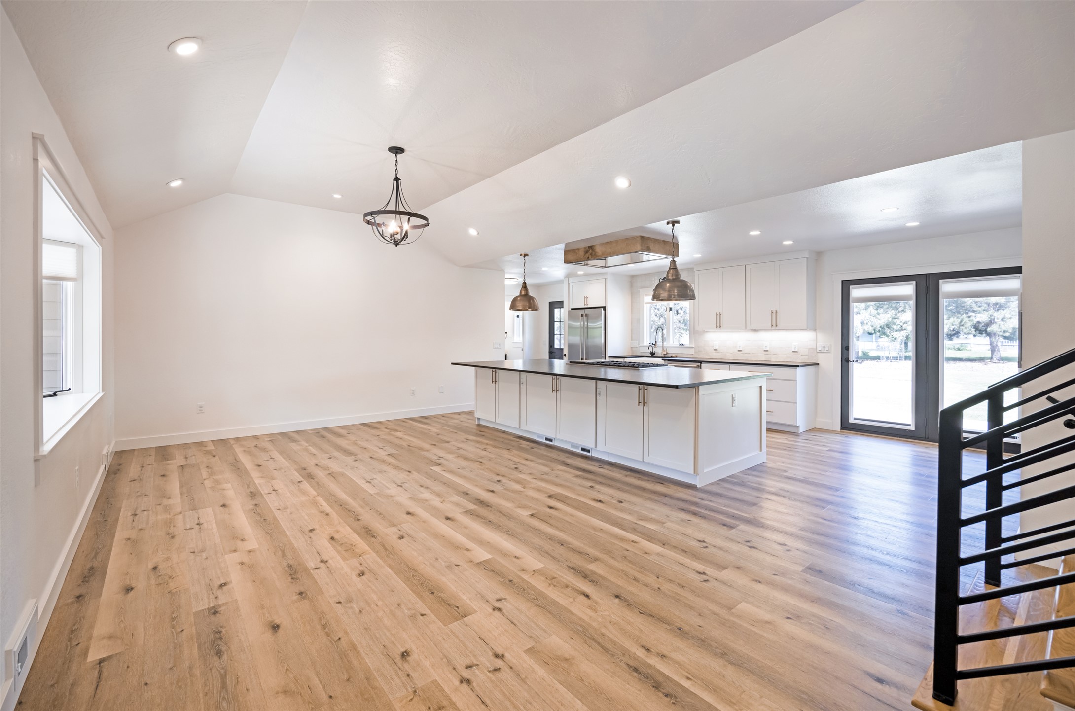 Missoula, Montana 59804, United States, 4 Bedrooms Bedrooms, ,3 BathroomsBathrooms,Residential,Active,150172