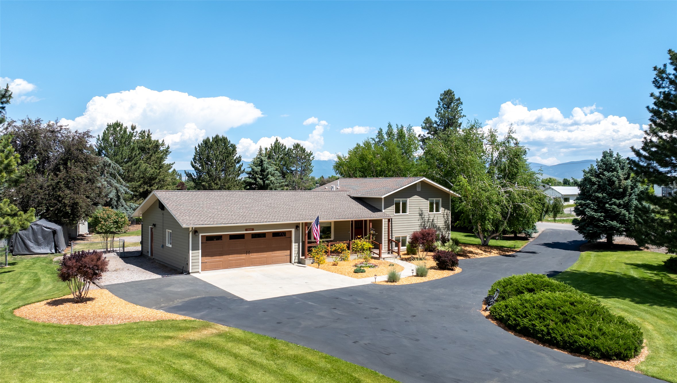 Missoula, Montana 59804, United States, 4 Bedrooms Bedrooms, ,3 BathroomsBathrooms,Residential,Active,150172