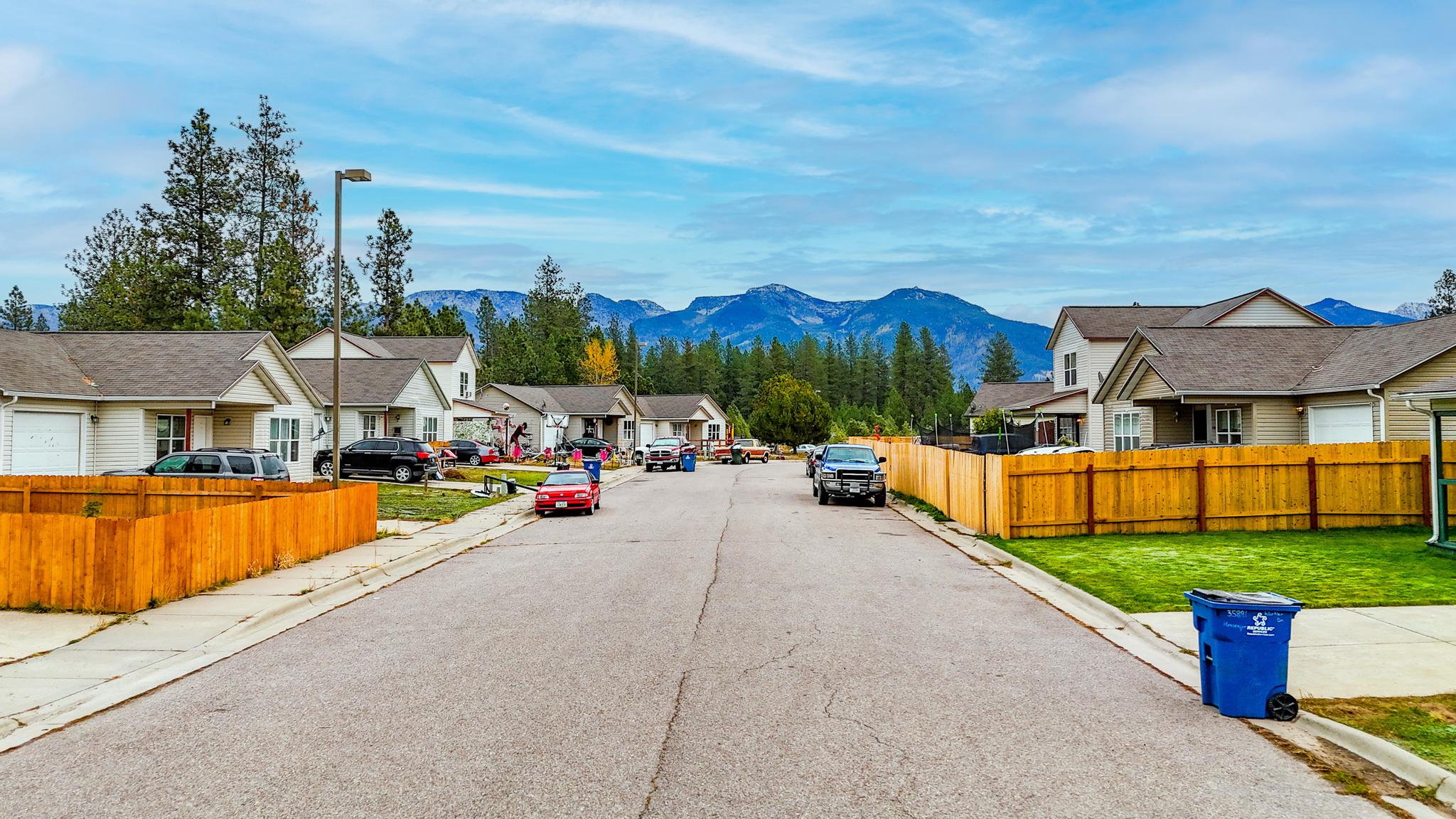 Ronan, Montana 59864, United States, 3 Bedrooms Bedrooms, ,2 BathroomsBathrooms,Residential,Pending,37027