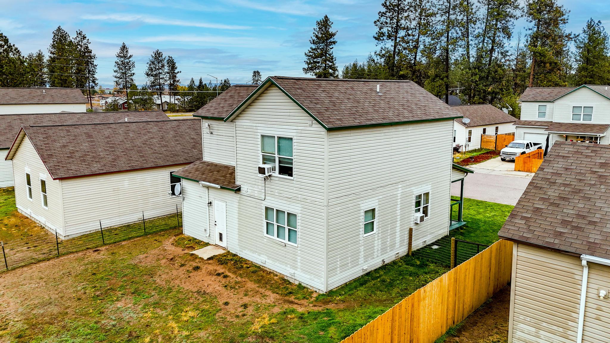 Ronan, Montana 59864, United States, 3 Bedrooms Bedrooms, ,2 BathroomsBathrooms,Residential,Pending,37027