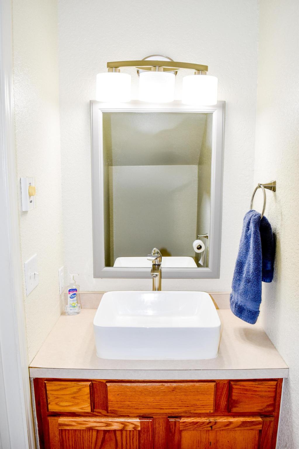 Ronan, Montana 59864, United States, 3 Bedrooms Bedrooms, ,2 BathroomsBathrooms,Residential,Pending,37027