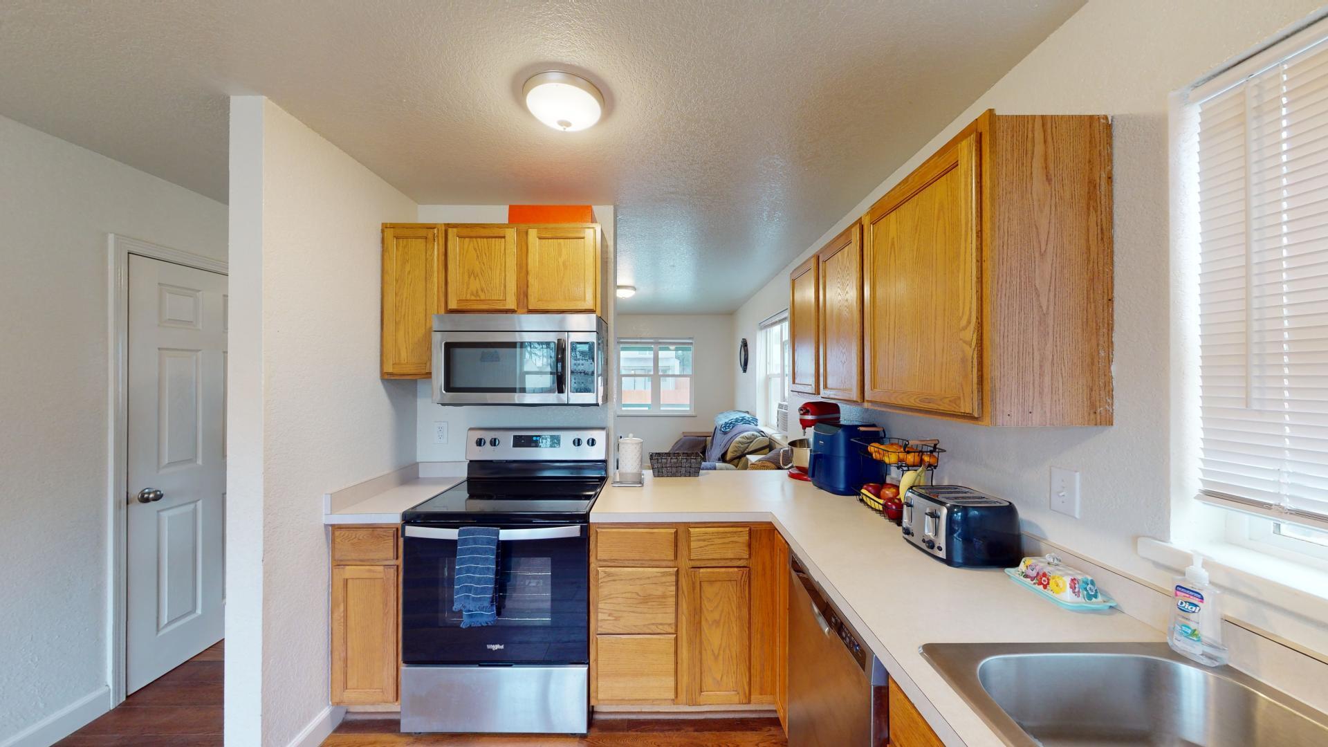 Ronan, Montana 59864, United States, 3 Bedrooms Bedrooms, ,2 BathroomsBathrooms,Residential,Pending,37027