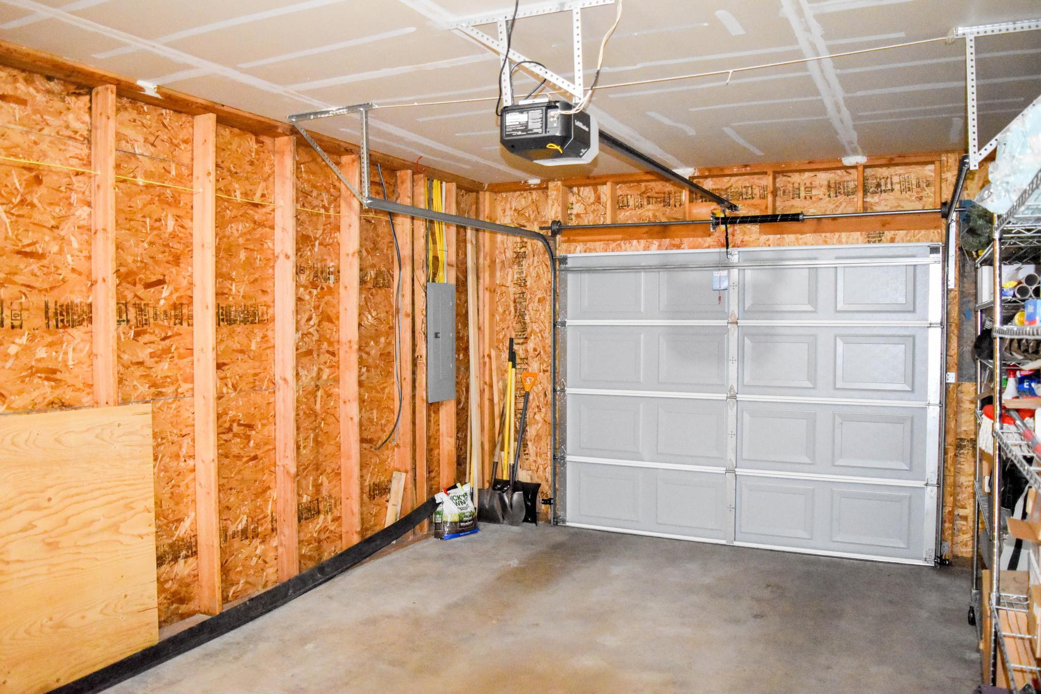 Ronan, Montana 59864, United States, 3 Bedrooms Bedrooms, ,2 BathroomsBathrooms,Residential,Pending,37027