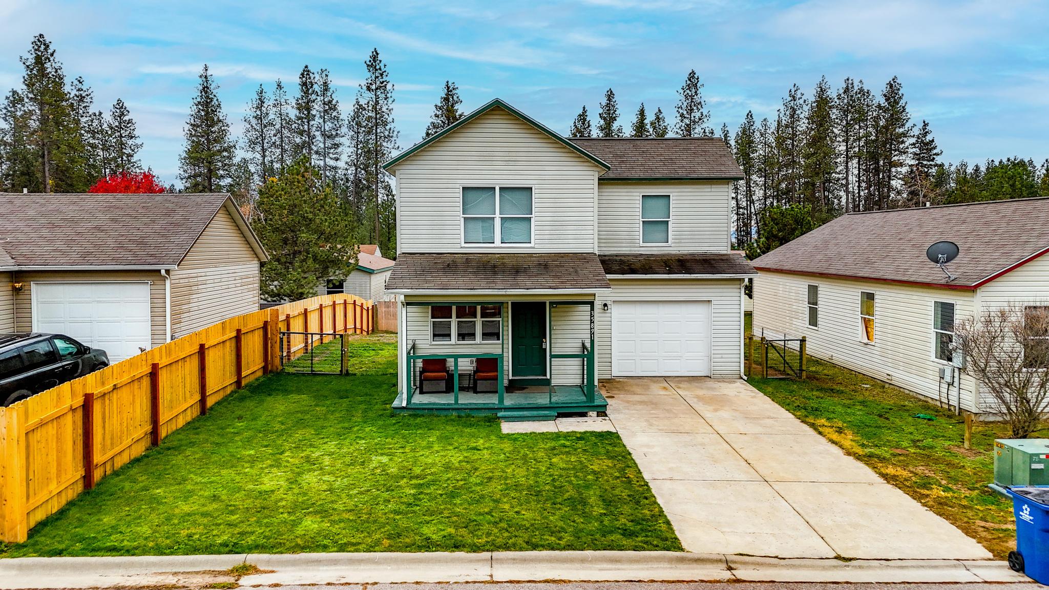 Ronan, Montana 59864, United States, 3 Bedrooms Bedrooms, ,2 BathroomsBathrooms,Residential,Pending,37027