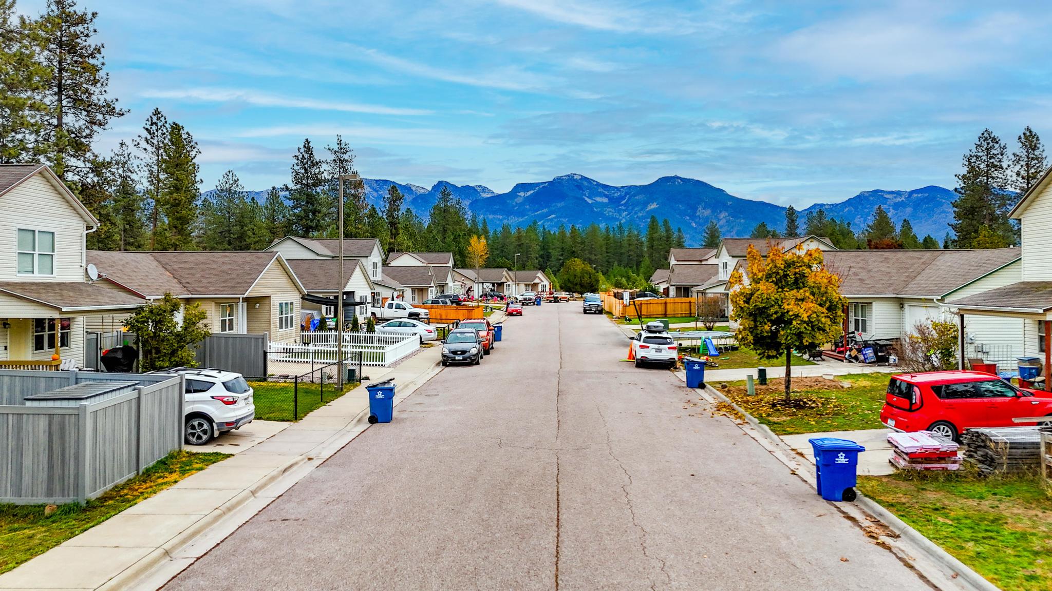 Ronan, Montana 59864, United States, 3 Bedrooms Bedrooms, ,2 BathroomsBathrooms,Residential,Pending,37027