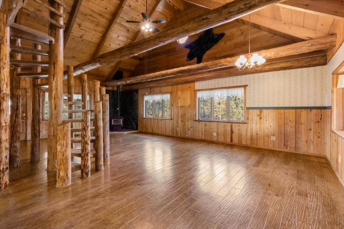 169 Meadow Creek Road