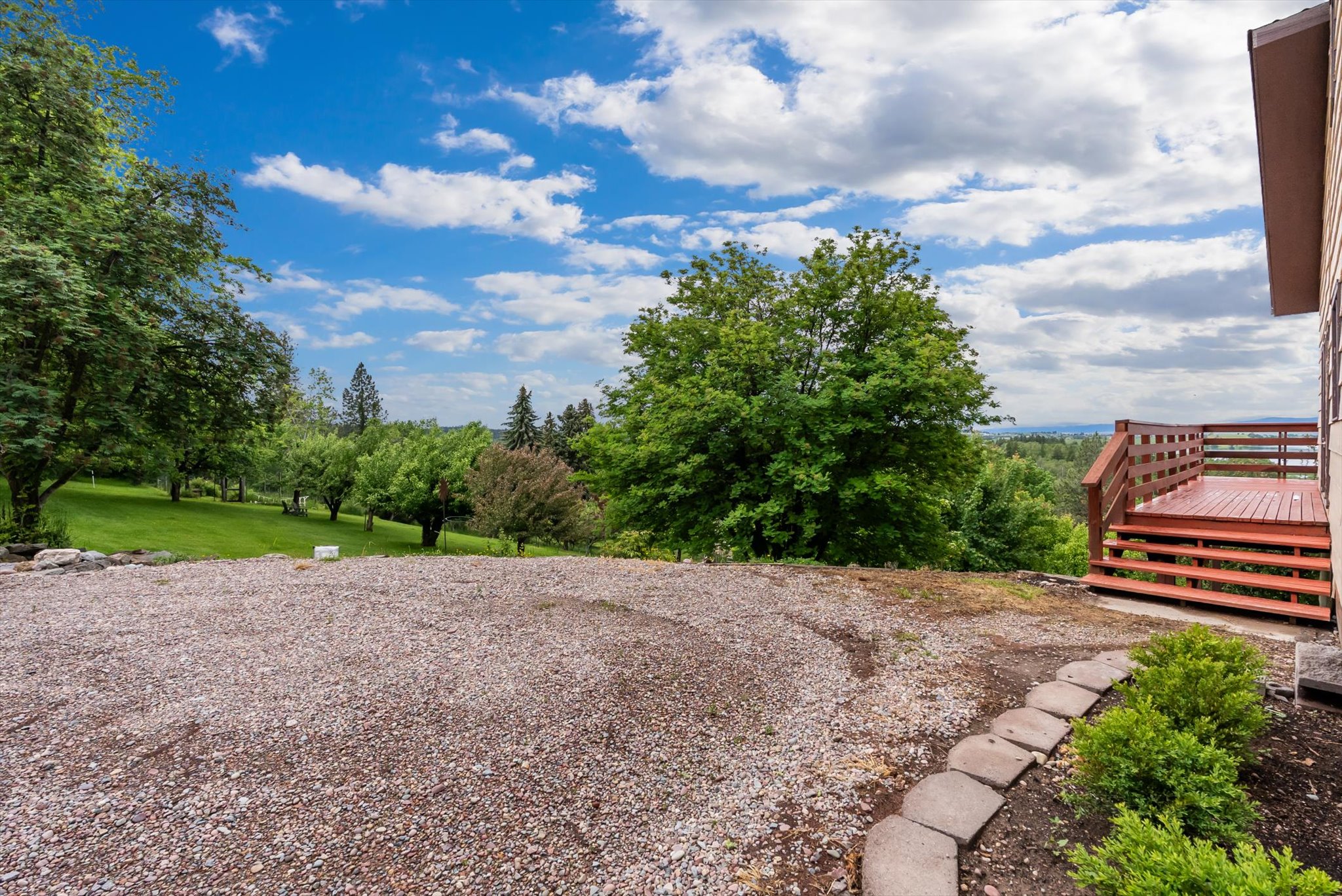 33398 Hellroaring Road