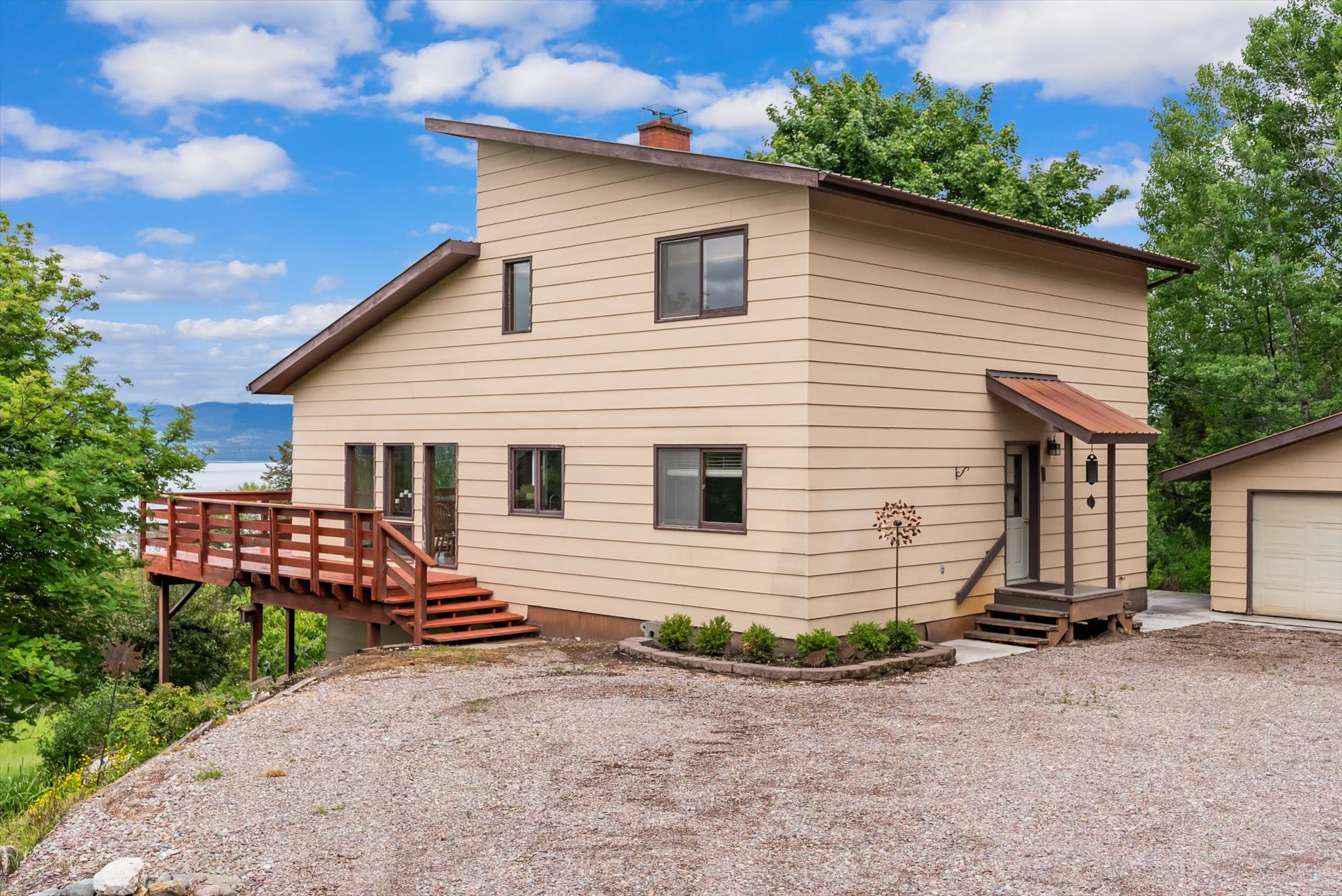 33398 Hellroaring Road