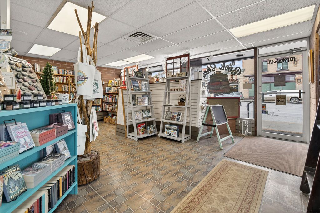 Photo of 101 S Main Street, Kalispell, MT 59901 (MLS # 30064291)