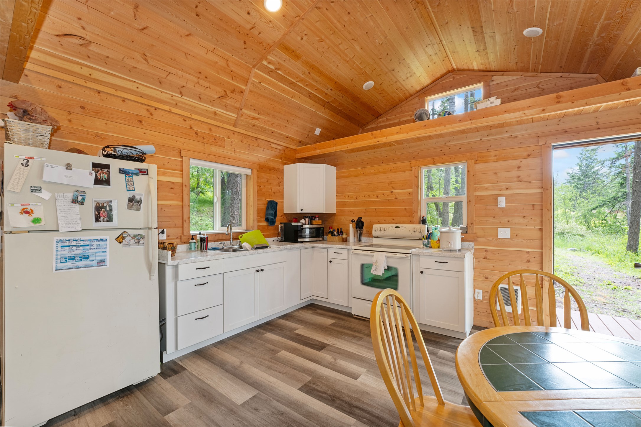 Bigfork, Montana 59911, United States, 1 Bedroom Bedrooms, ,1 BathroomBathrooms,Residential,Active,147192