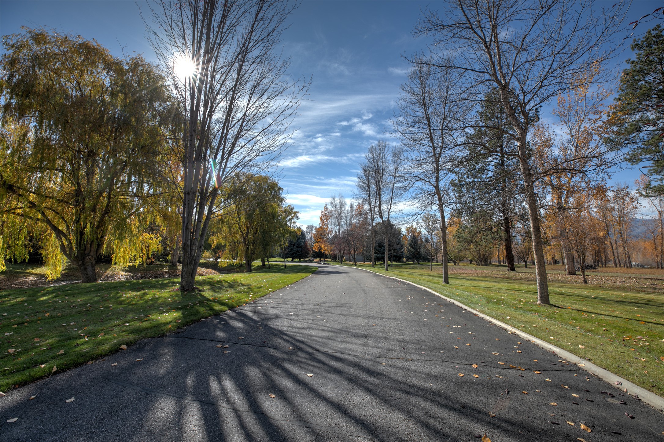 2725 River Bend Lane