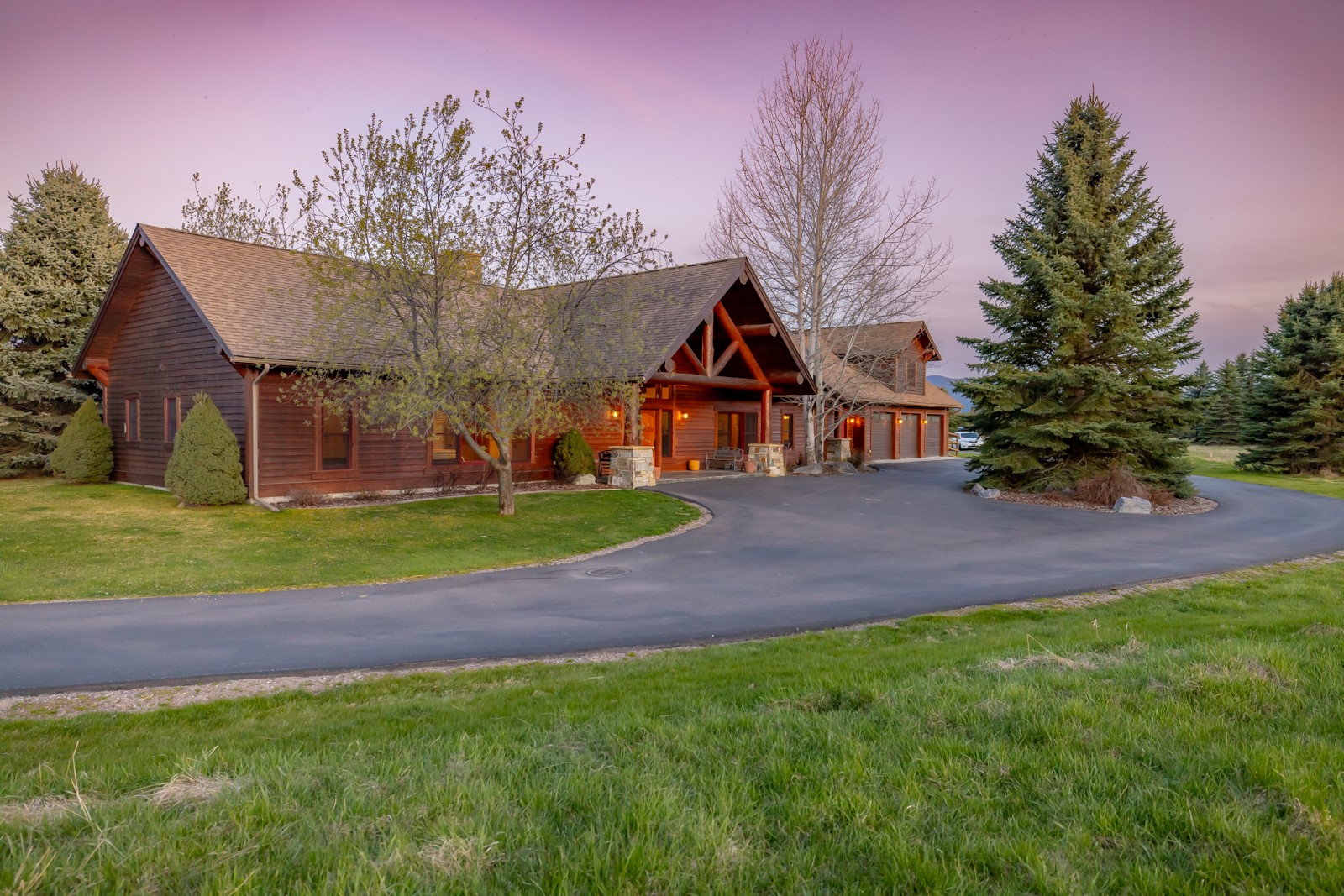 1075 Swan Horseshoe Drive