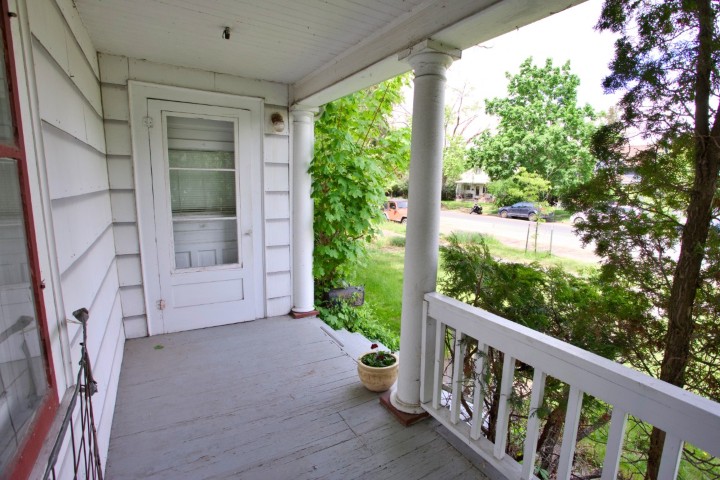 611 S 4th Street W
