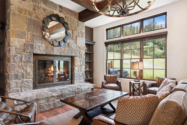 117 SLOPESIDE DR # 8, WHITEFISH, MT 59937 - Image c8a38d8cc0eeb080e1475f60e4ed7ff7/1186834706