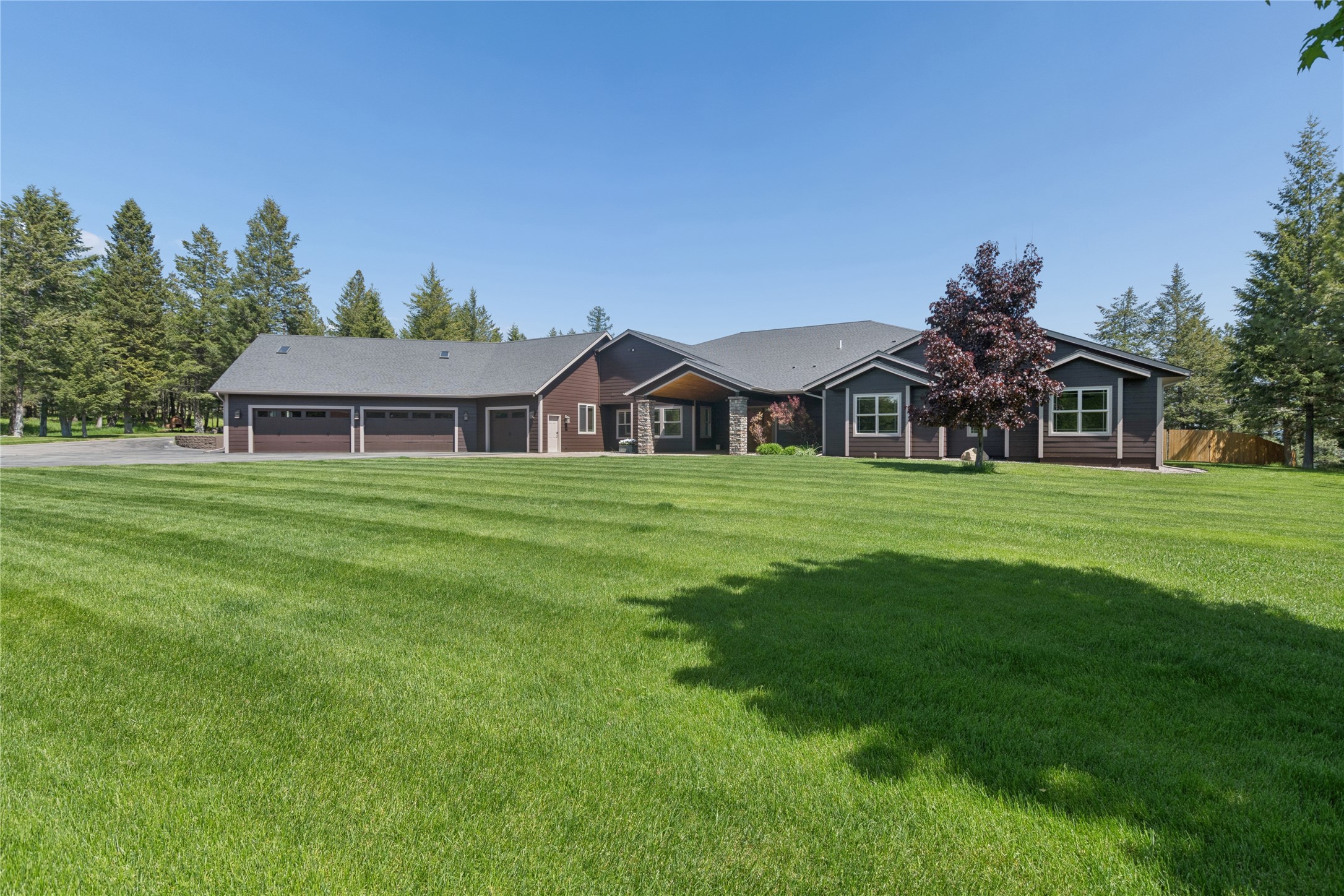 1173 Kienas Road N