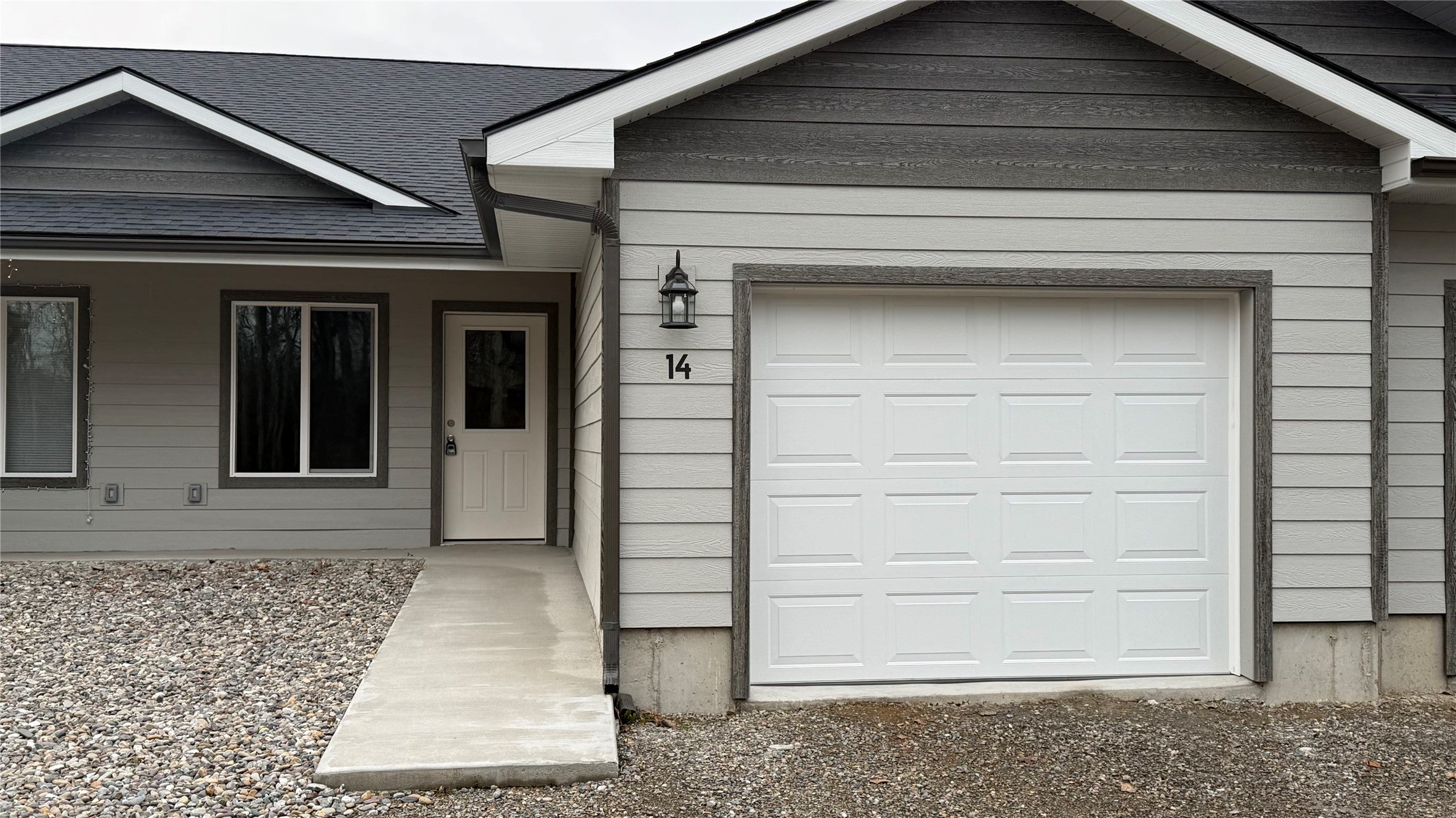 223 E Commerce Way 18