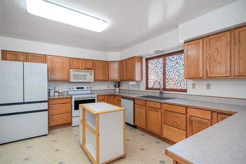 Tiny photo for 302/304 2nd Avenue W, Kalispell, MT 59901 (MLS # 30068983)