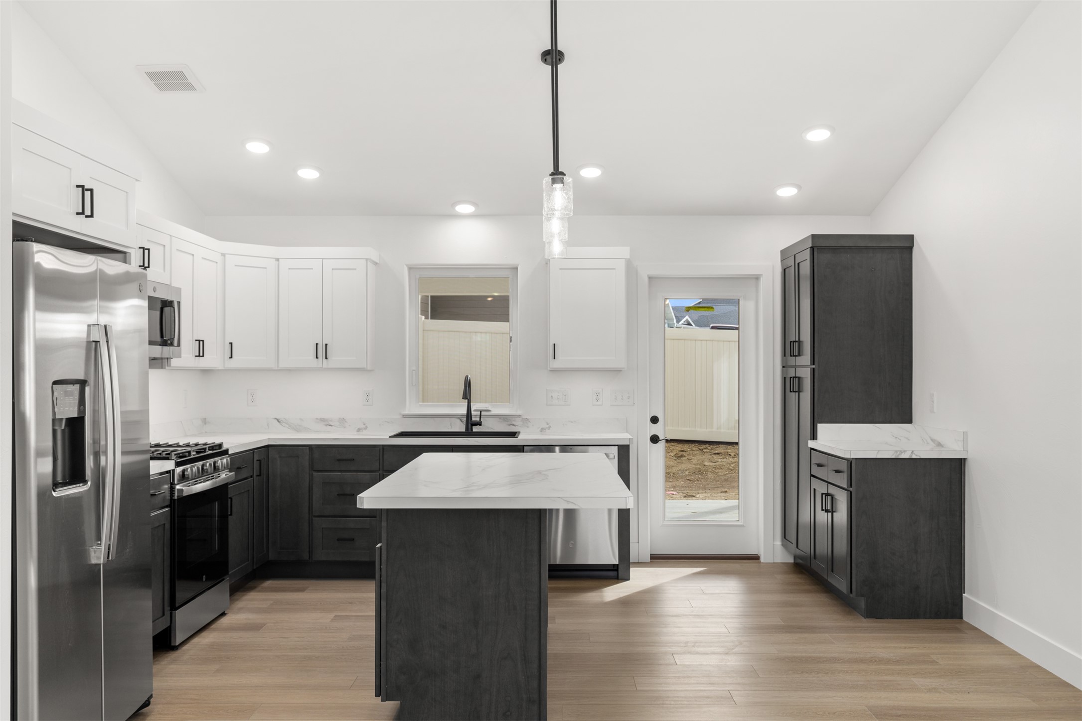 516 Montecito Avenue