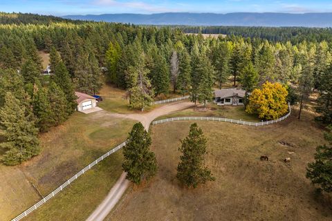 Photo of 130 Shawnee Drive, Bigfork, MT 59911 (MLS # 30060095) Photo of 130 Shawnee Drive, Bigfork, MT 59911 (MLS # 30060095)
